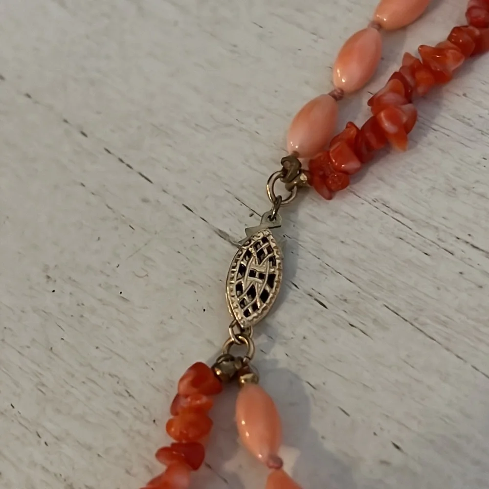 N/A clasp marked